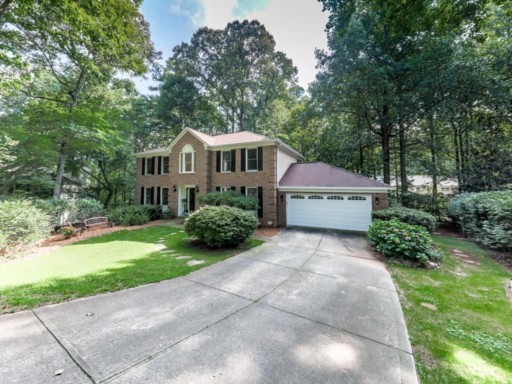 5 bedroom, 2,465 sq ft single family residence sold at 770 Marianna Lane, Alpharetta, GA 30004