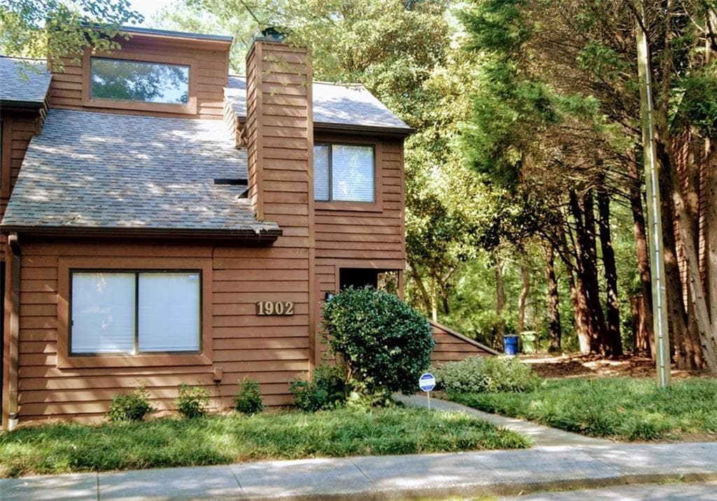 2 bedroom, 1,509 sq ft condominium sold at 1902 Cedar Chase Lane, Atlanta, GA 30324