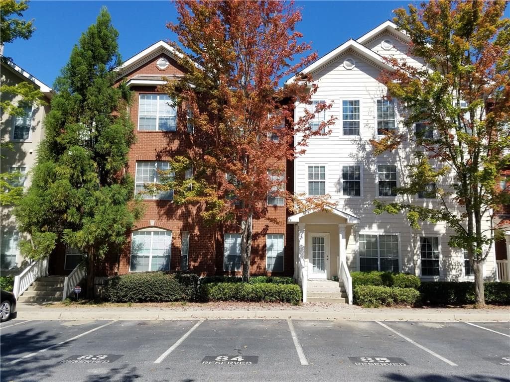 2 bedroom, 1,253 sq ft condominium sold at 5641 Roswell Road 218, Atlanta, GA 30342