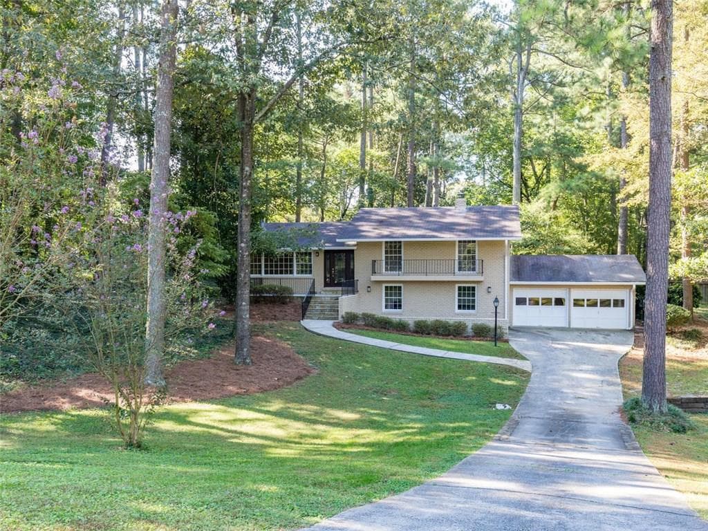 4794 Glenbonnie Court, Dunwoody, GA 30360 — most recent listing photo