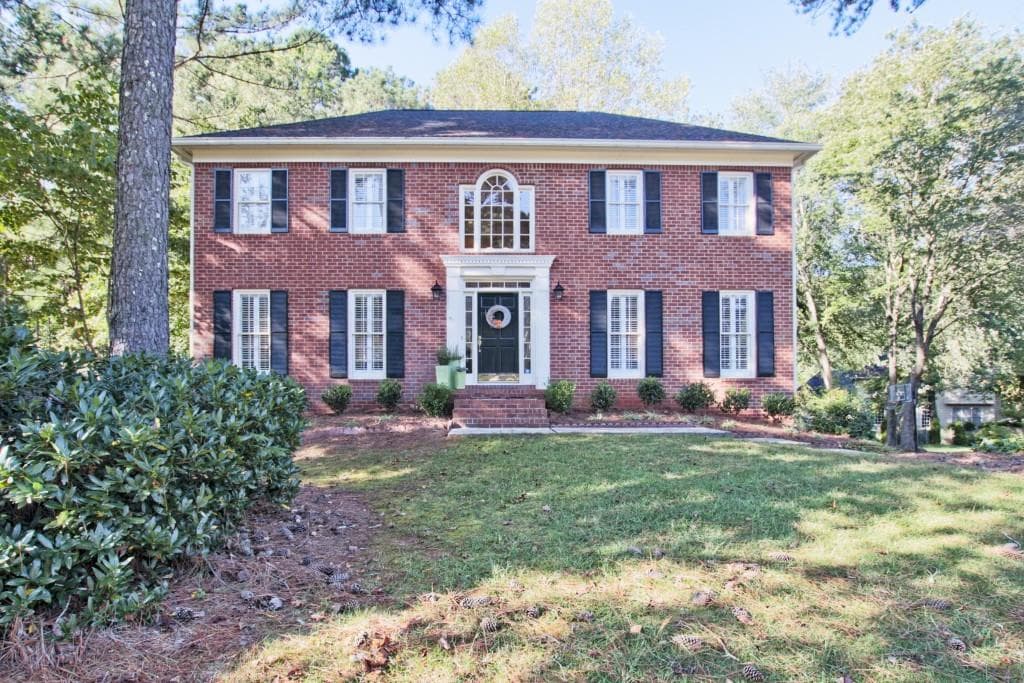 4 bedroom, 3,342 sq ft single family residence sold at 2380 Ashbourne Drive, Lawrenceville, GA 30043