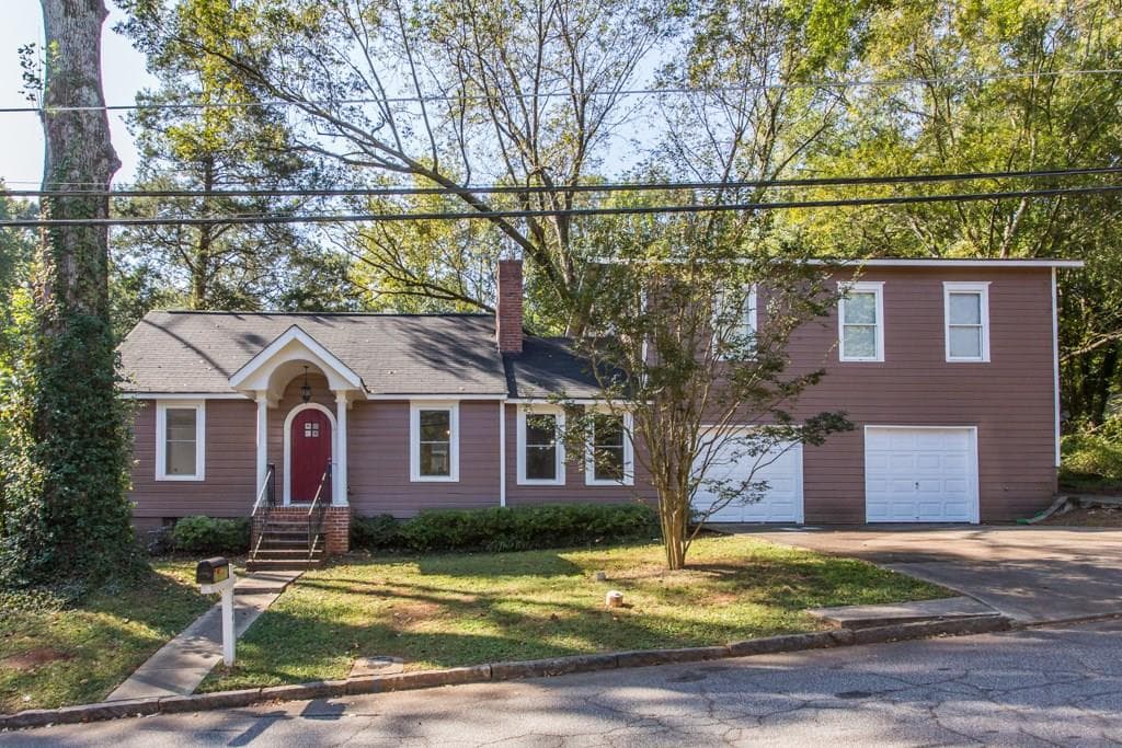 4 bedroom, 2,000 sq ft single family residence sold at 1241 Lyndale Drive, Atlanta, GA 30316