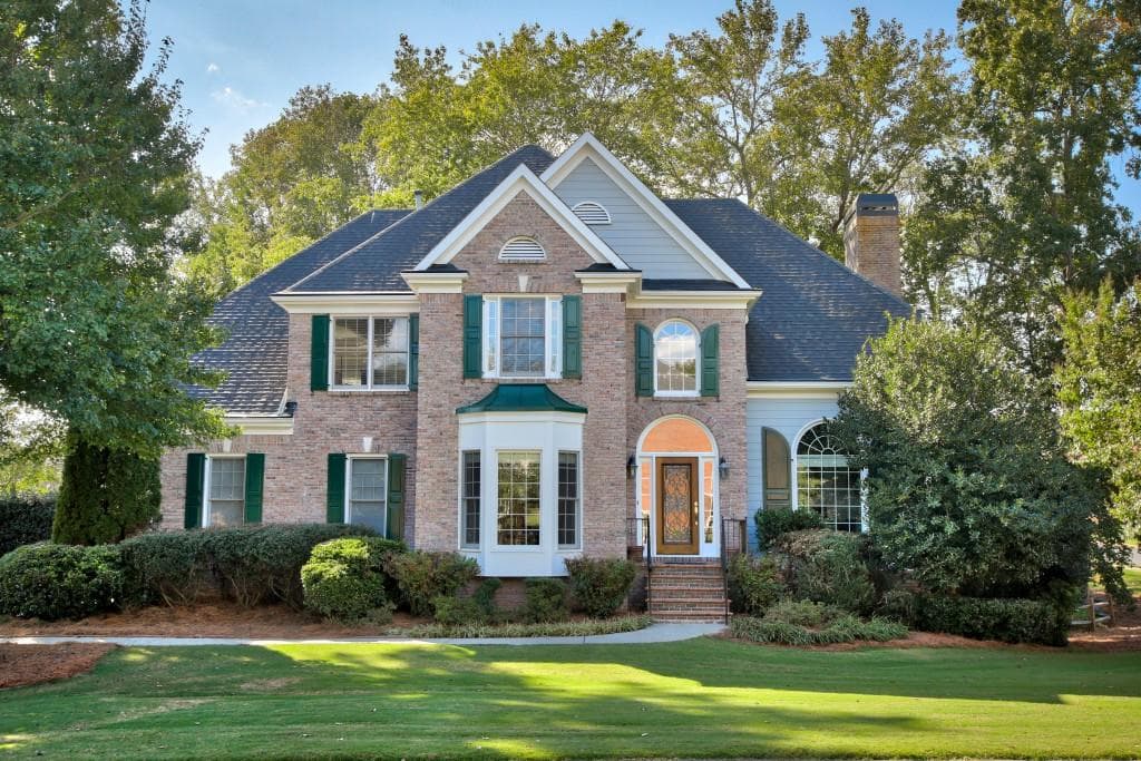 4 bedroom, 4,108 sq ft single family residence sold at 105 Brighton Circle, Alpharetta, GA 30004