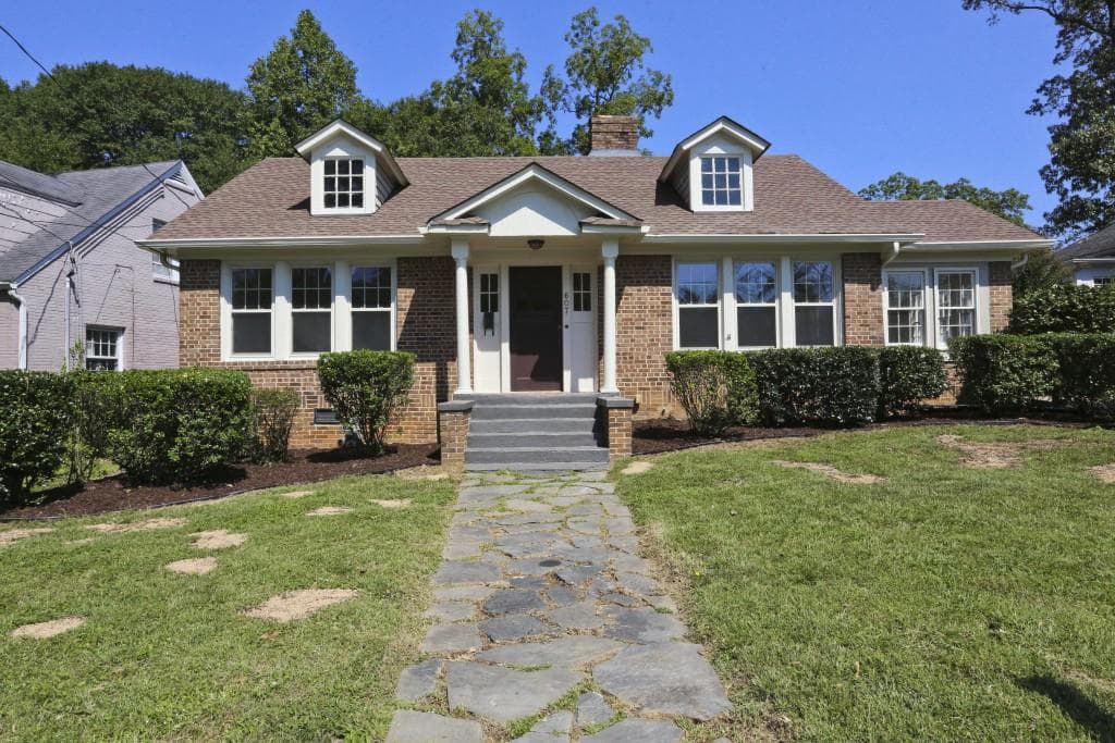2 bedroom, 1,766 sq ft single family residence sold at 607 Clairemont Avenue, Decatur, GA 30030