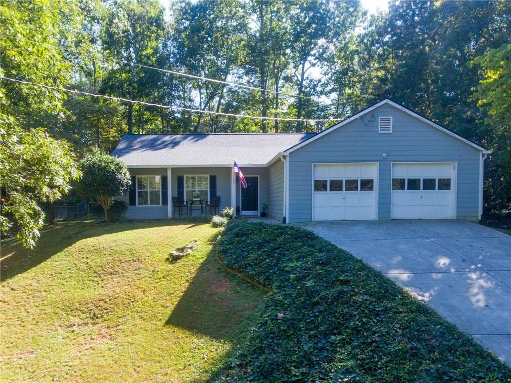 3 bedroom, 1,788 sq ft single family residence sold at 225 Brolley Woods Drive, Woodstock, GA 30189