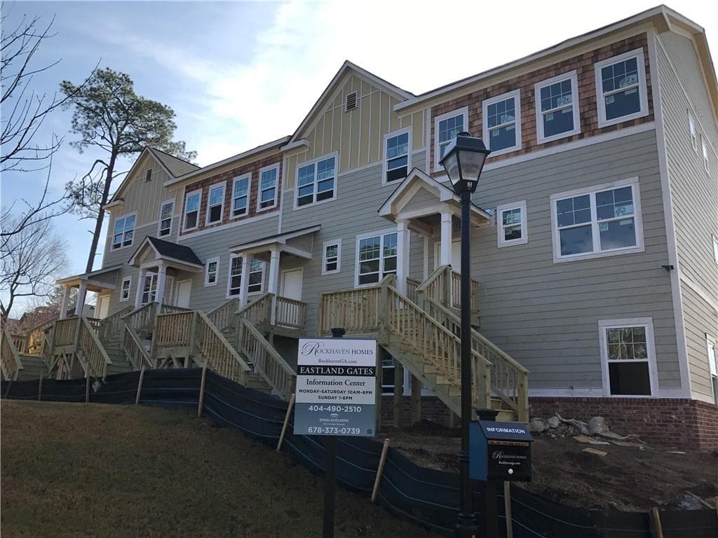 4 bedroom, 1,850 sq ft townhouse sold at 1442 Camrose Lane, Atlanta, GA 30316