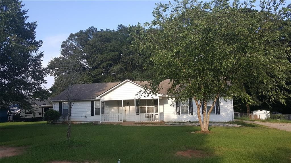 3 bedroom, 1,404 sq ft single family residence sold at 25 Rolling Ridge Court, Covington, GA 30016
