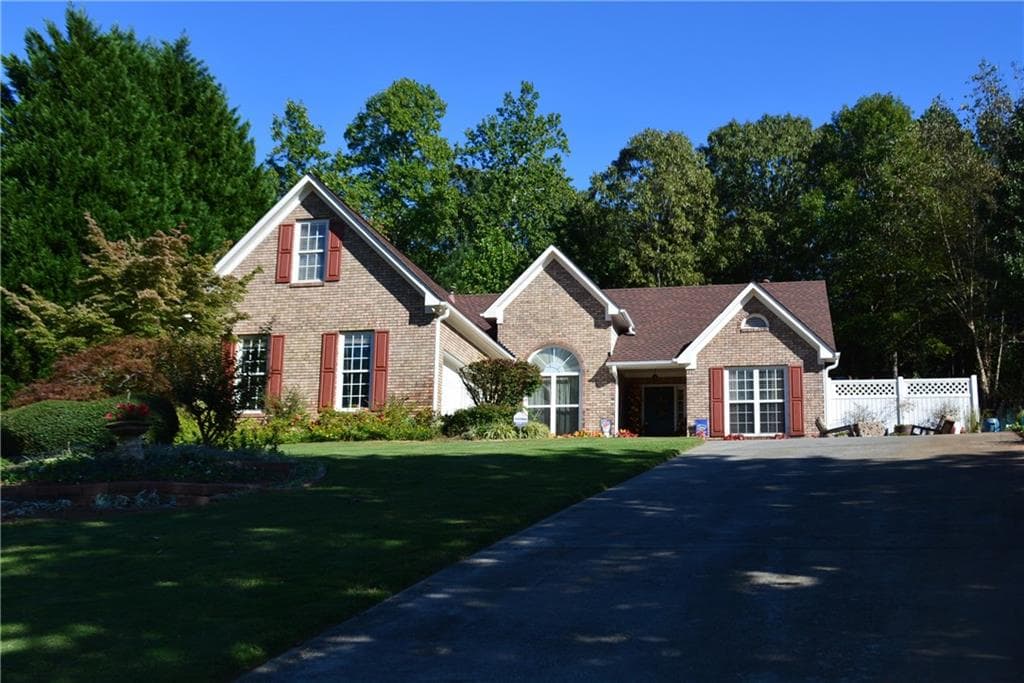 4 bedroom, 2,241 sq ft single family residence sold at 5822 Bayside Court, Buford, GA 30518