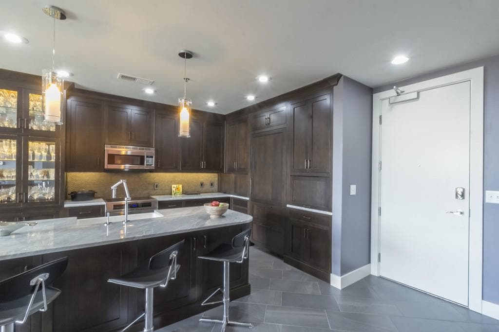 1 bedroom, 1,096 sq ft condominium sold at 711 Cosmopolitan Drive 516, Atlanta, GA 30324