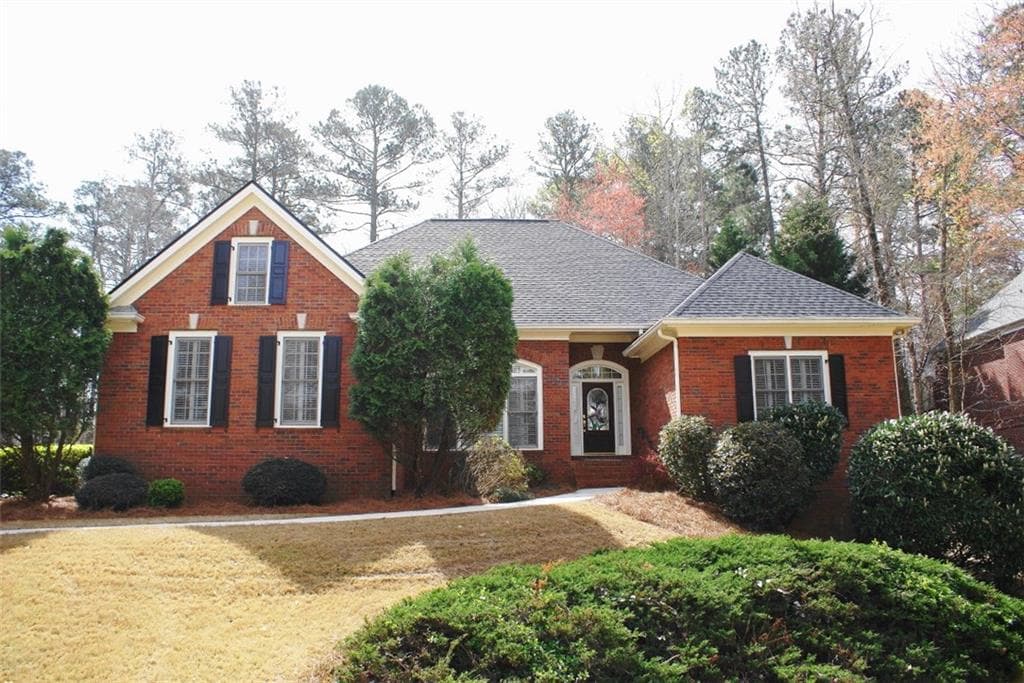 4 bedroom, 6,430 sq ft single family residence sold at 1020 River Laurel Drive, Suwanee, GA 30024