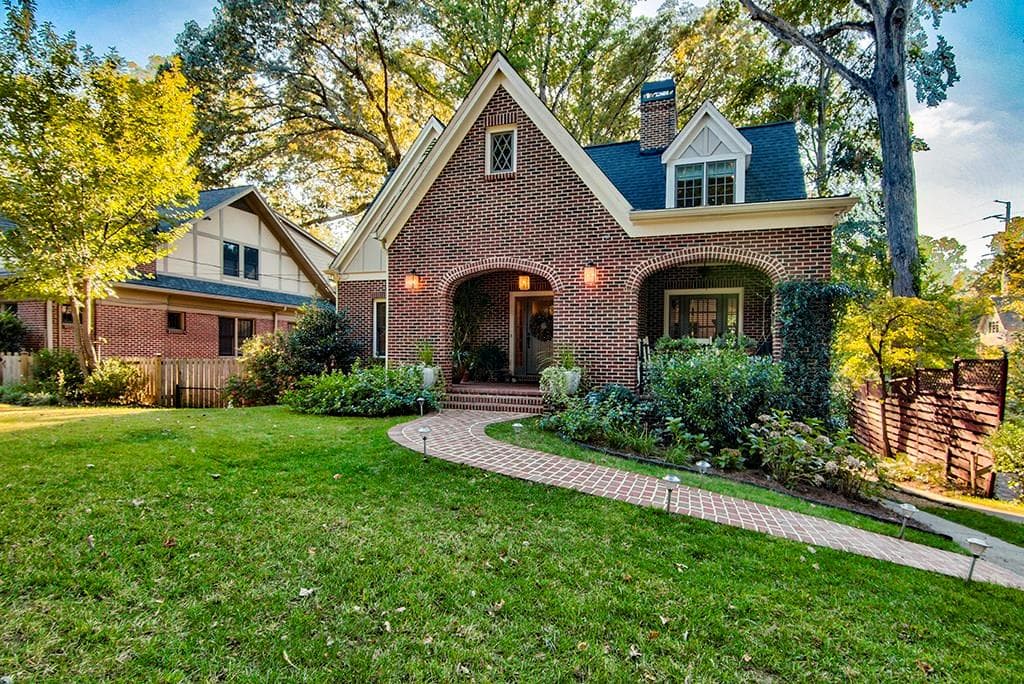5 bedroom, 4,557 sq ft single family residence sold at 508 Emory Circle, Atlanta, GA 30307