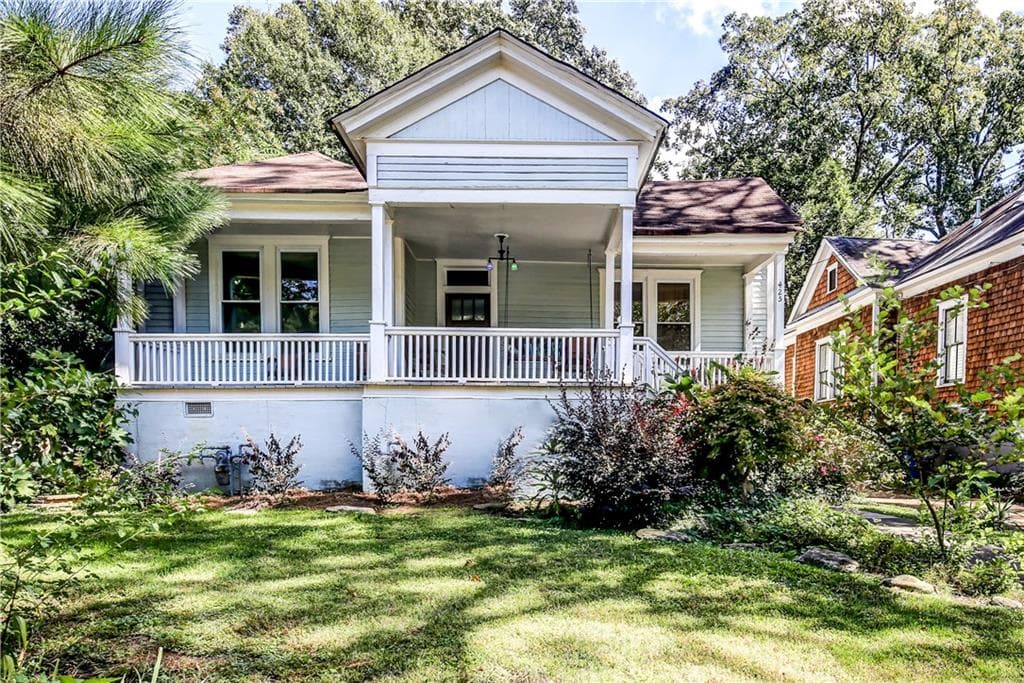 3 bedroom, 1,735 sq ft single family residence sold at 425 Oakdale Road, Atlanta, GA 30307