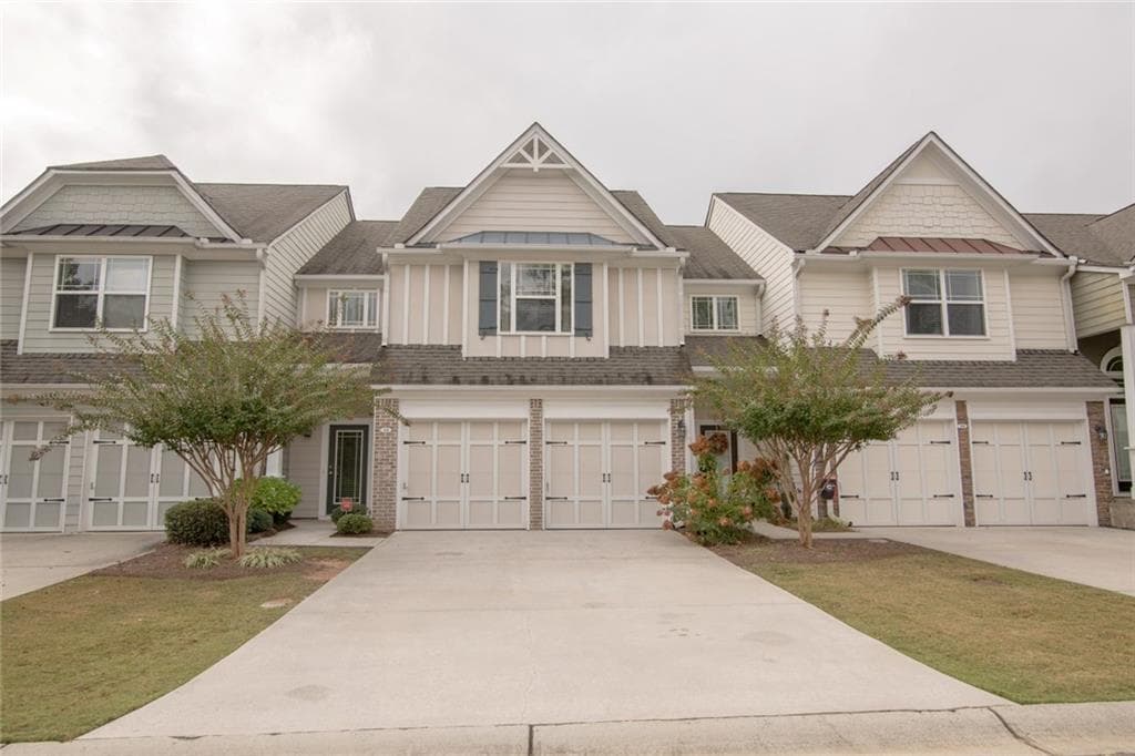 3 bedroom, 1,672 sq ft townhouse sold at 108 Wiley Parc Circle, Woodstock, GA 30188