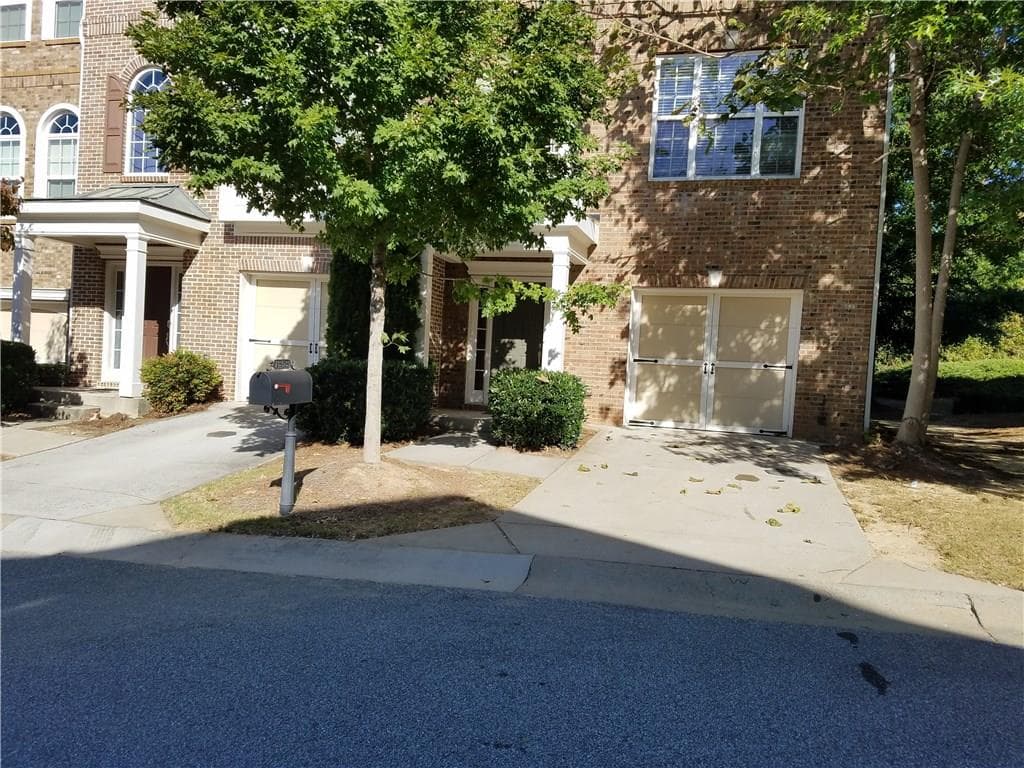 3 bedroom, 2,134 sq ft townhouse sold at 1856 Appaloosa Mill Court, Buford, GA 30519
