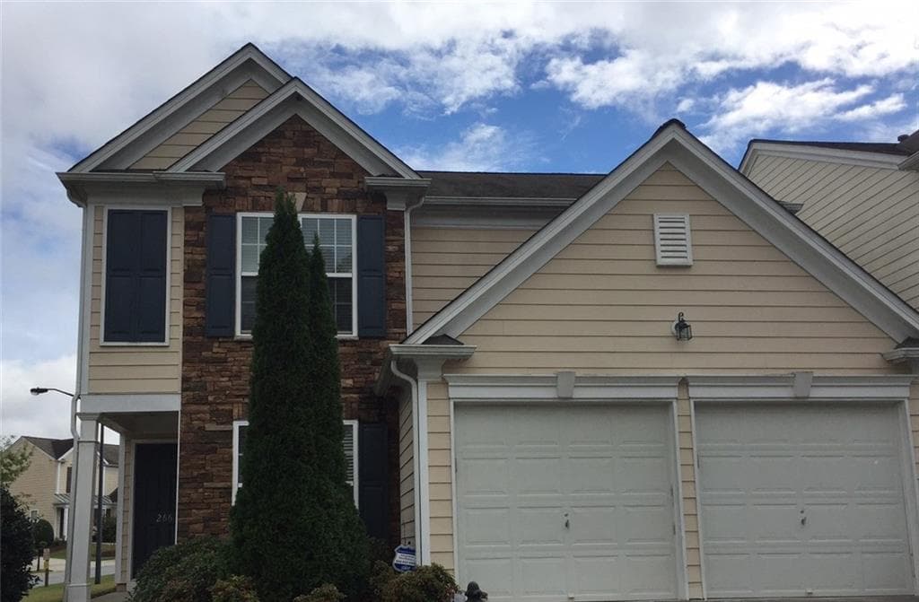 4 bedroom, 1,878 sq ft townhouse sold at 266 Balaban Circle, Woodstock, GA 30188