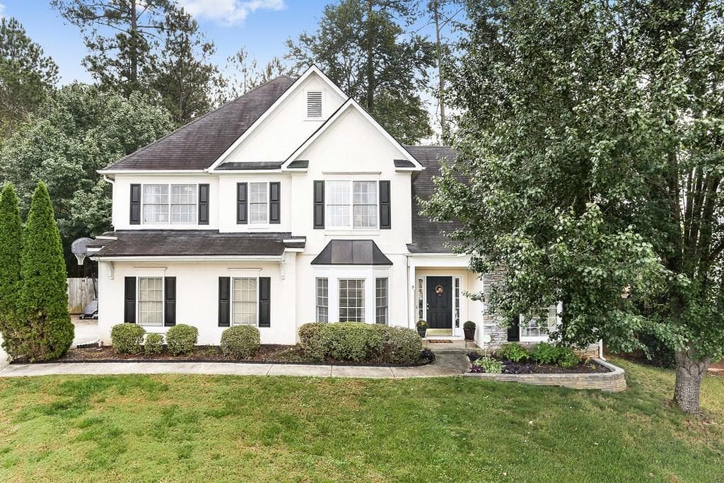 4 bedroom, 2,685 sq ft single family residence sold at 4015 Union Walk Circle, Smyrna, GA 30082