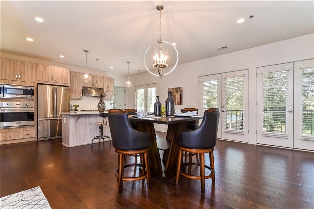 301 Canton Way, Roswell, GA 30075 — most recent listing photo
