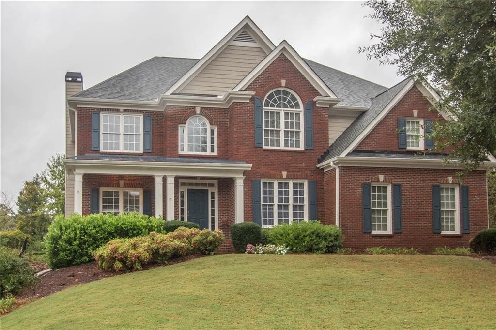 5 bedroom, 3,188 sq ft single family residence sold at 3994 Lost Oak Drive, Buford, GA 30519