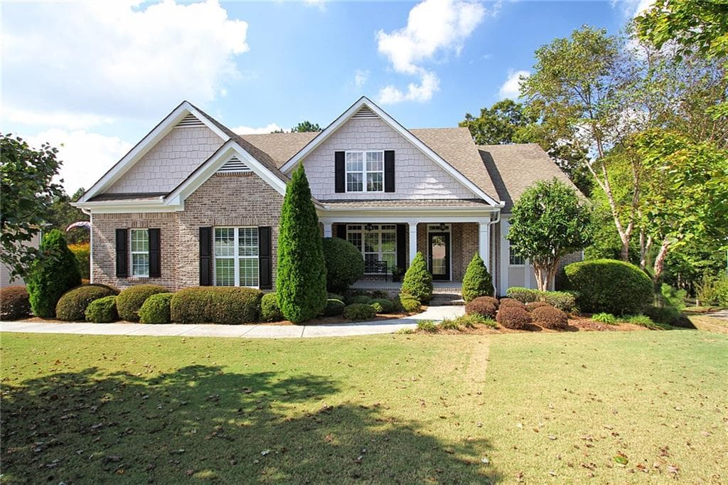 4 bedroom, 2,696 sq ft single family residence sold at 3425 Bulloch Lake Road, Loganville, GA 30052