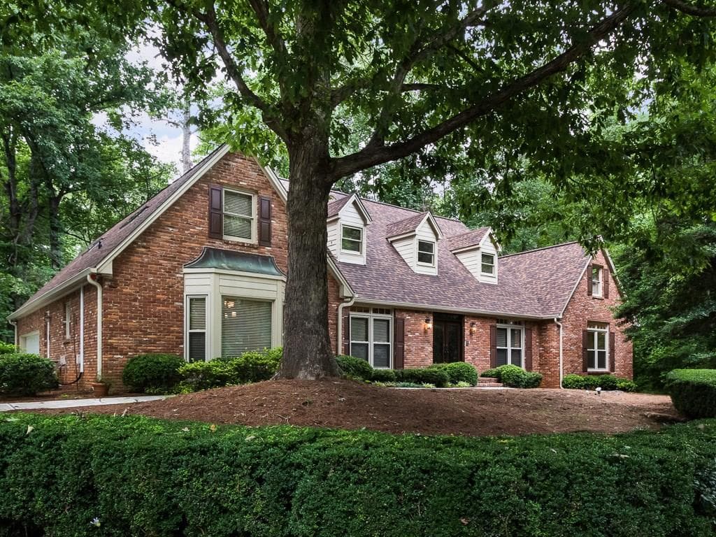 130 Waverly Hall Close, Roswell, GA 30075 — most recent listing photo