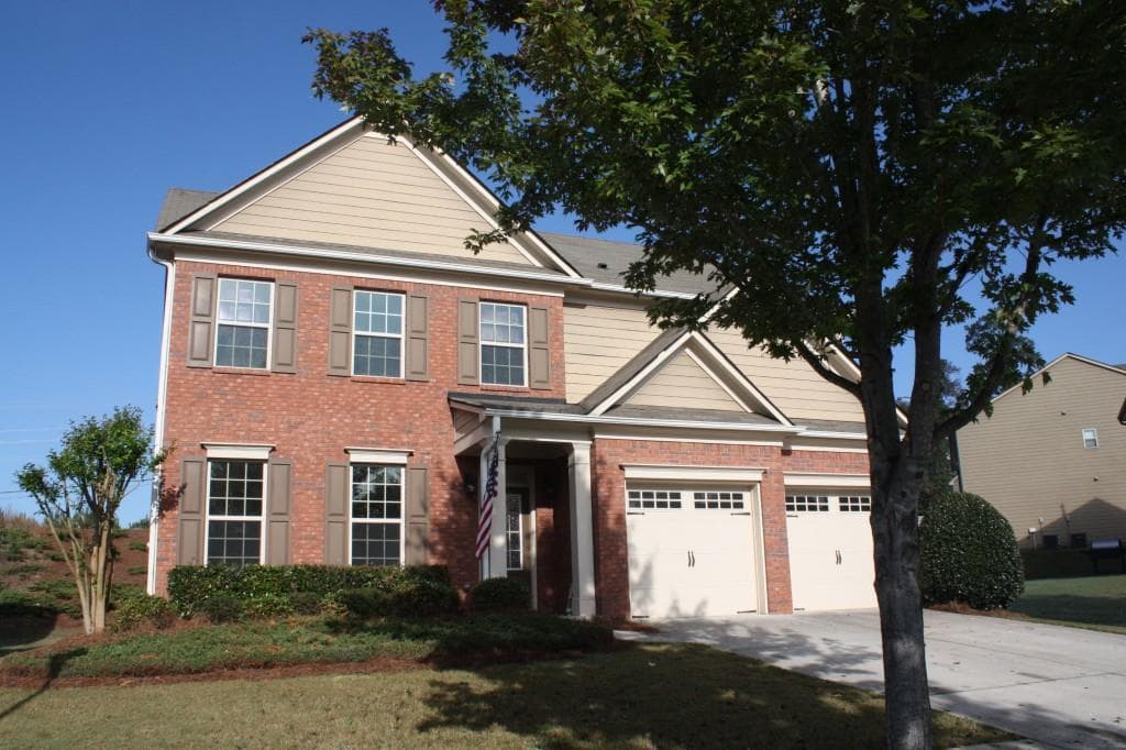 4 bedroom, 3,129 sq ft single family residence sold at 1078 Parkmist Drive, Buford, GA 30518
