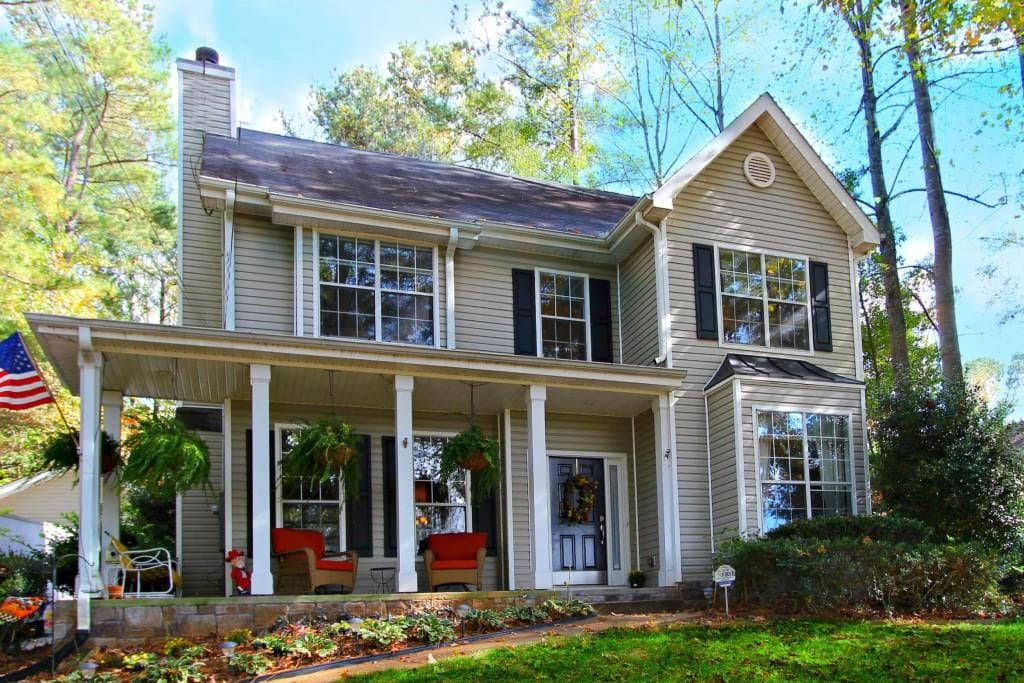 3 bedroom, 1,992 sq ft single family residence sold at 2572 Cardinal Lake Circle, Duluth, GA 30096