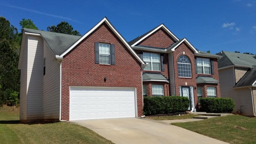 2746 SW Elkmont Ridge, Atlanta, GA 30331 — most recent listing photo