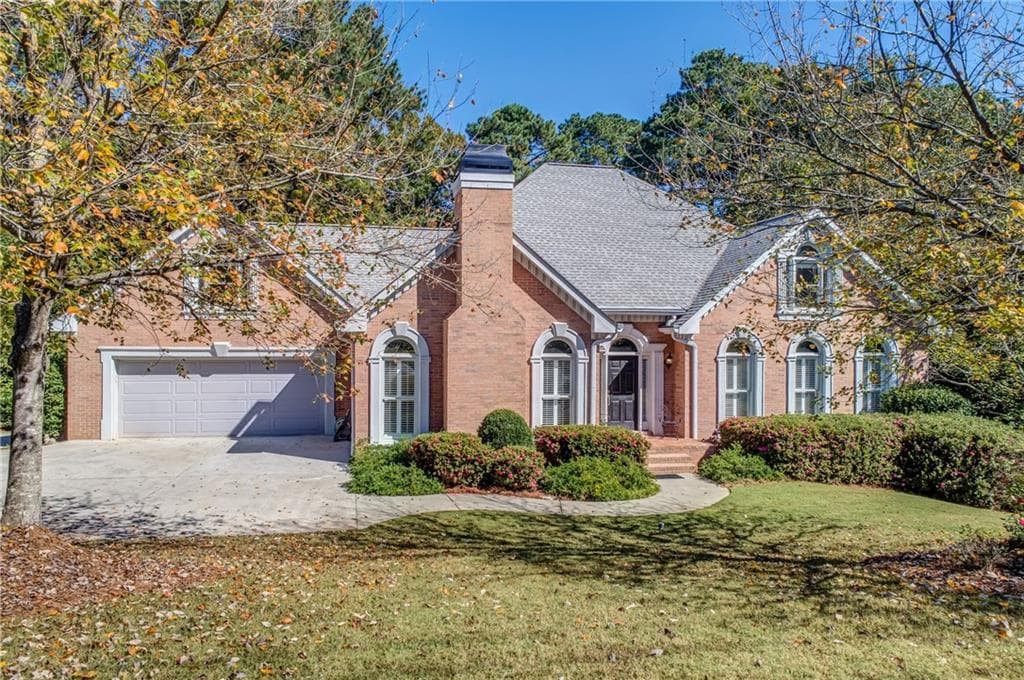 4707 Kings Down Road, Dunwoody, GA 30338 — most recent listing photo