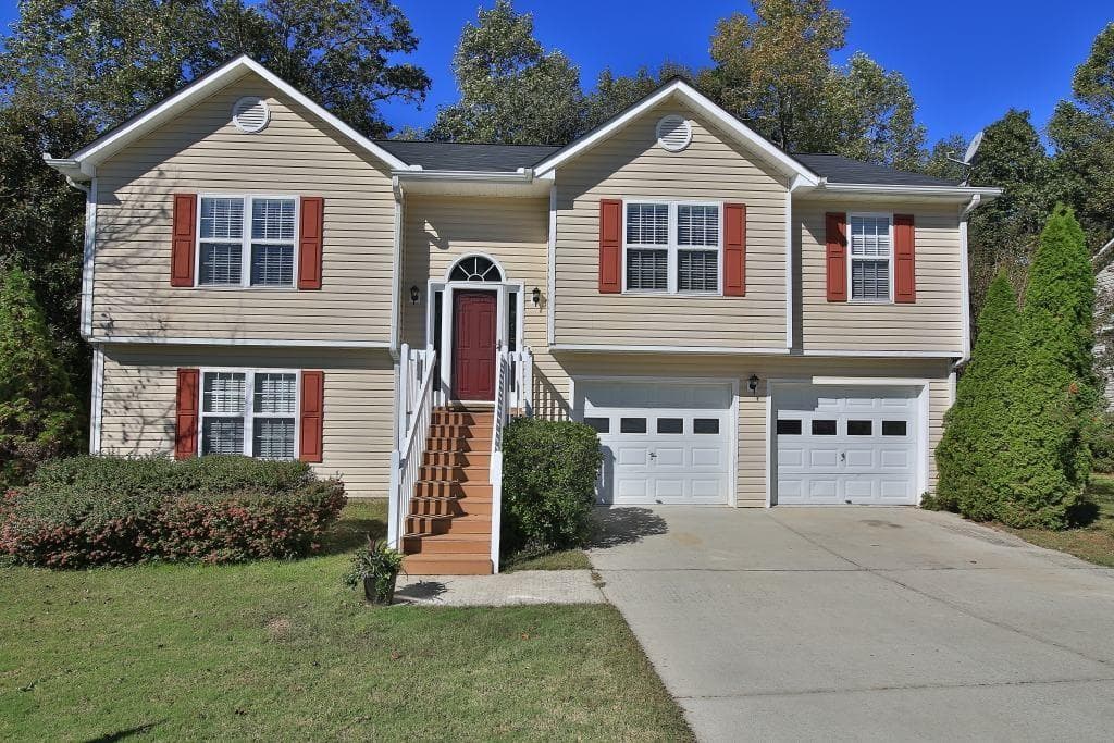 2460 Fort Daniels Drive, Dacula, GA 30019 — most recent listing photo