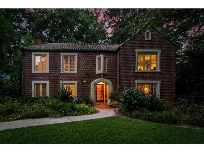 5 bedroom, 4,257 sq ft single family residence sold at 1006 Clifton Road, Atlanta, GA 30307