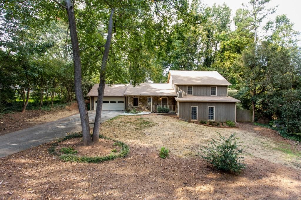 4 bedroom, 2,307 sq ft single family residence sold at 2696 LAURELWOOD Road, Atlanta, GA 30360