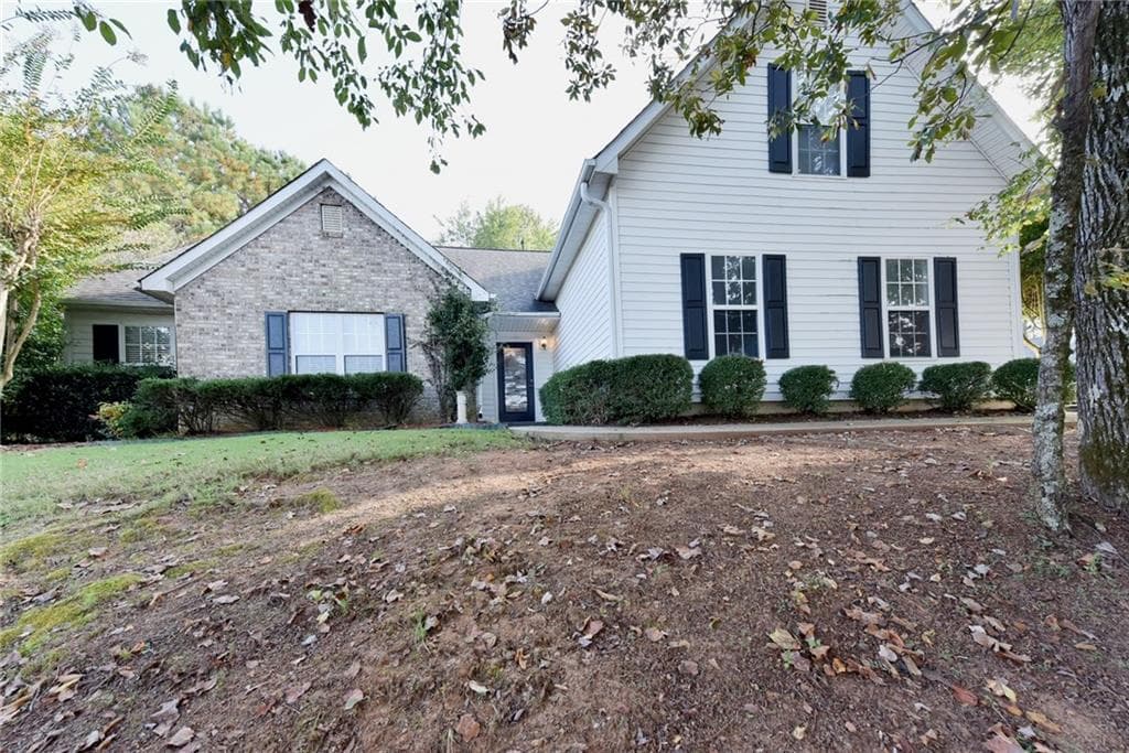 4 bedroom, 2,025 sq ft single family residence sold at 444 Running Doe Court, Suwanee, GA 30024