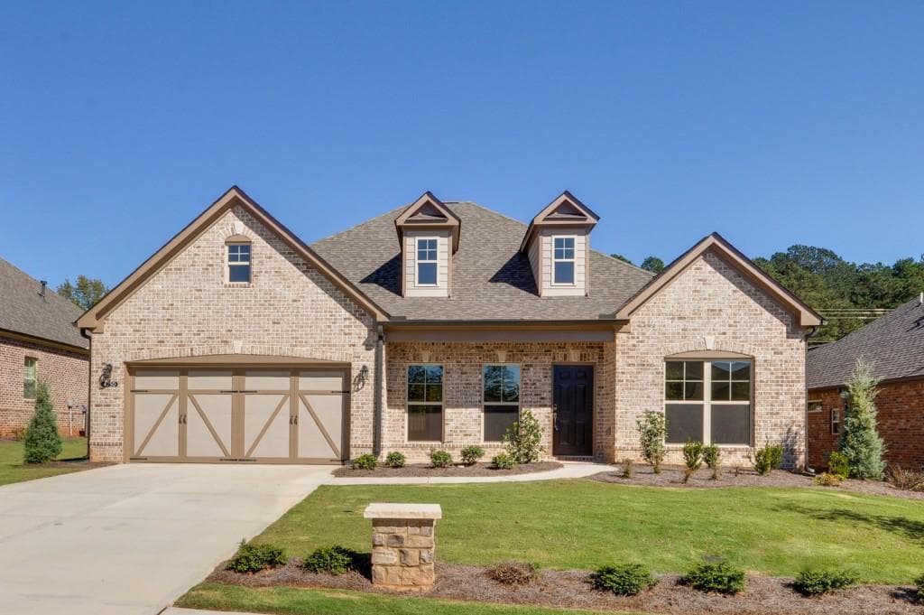 3 bedroom, 2,446 sq ft single family residence sold at 4750 Amble Trace, Cumming, GA 30040