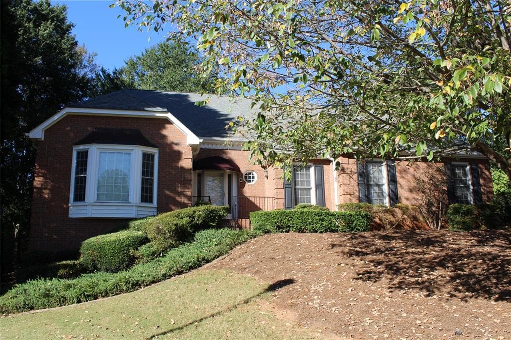 3 bedroom, 2,860 sq ft single family residence sold at 115 Cannonade Drive, Alpharetta, GA 30004