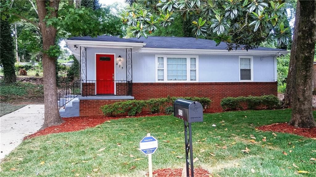 3 bedroom, 950 sq ft single family residence sold at 425 New Jersey Avenue, Atlanta, GA 30314