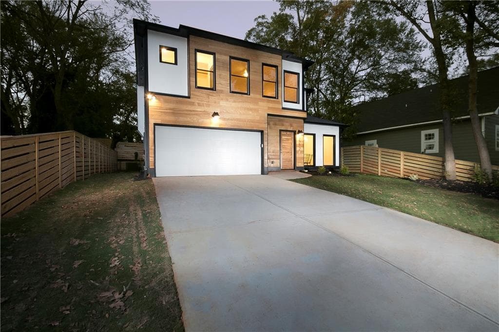 3 bedroom, 2,400 sq ft single family residence sold at 1272 Arkwright Place, Atlanta, GA 30317