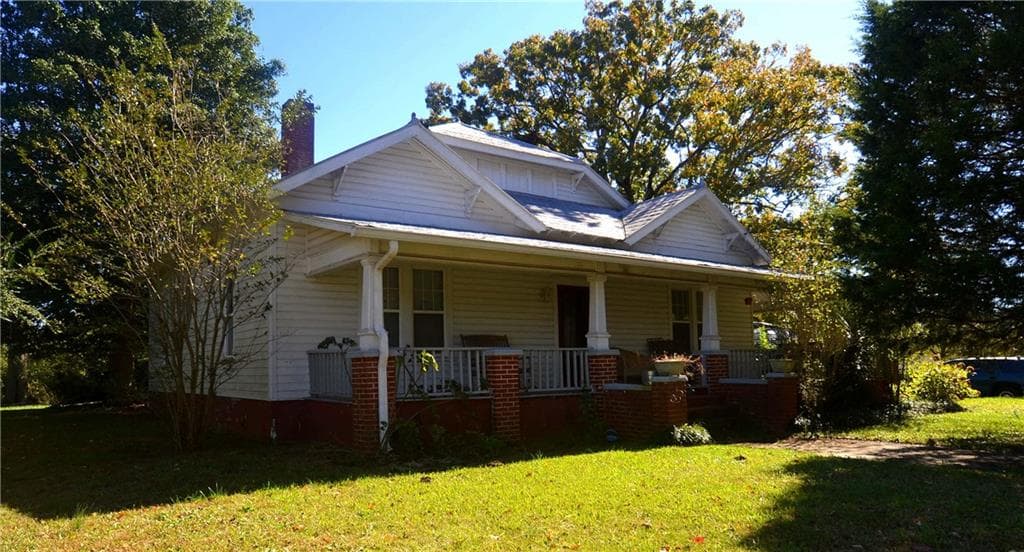 4 bedroom, 1,880 sq ft single family residence sold at 2774 Highway 101, Dallas, GA 30157