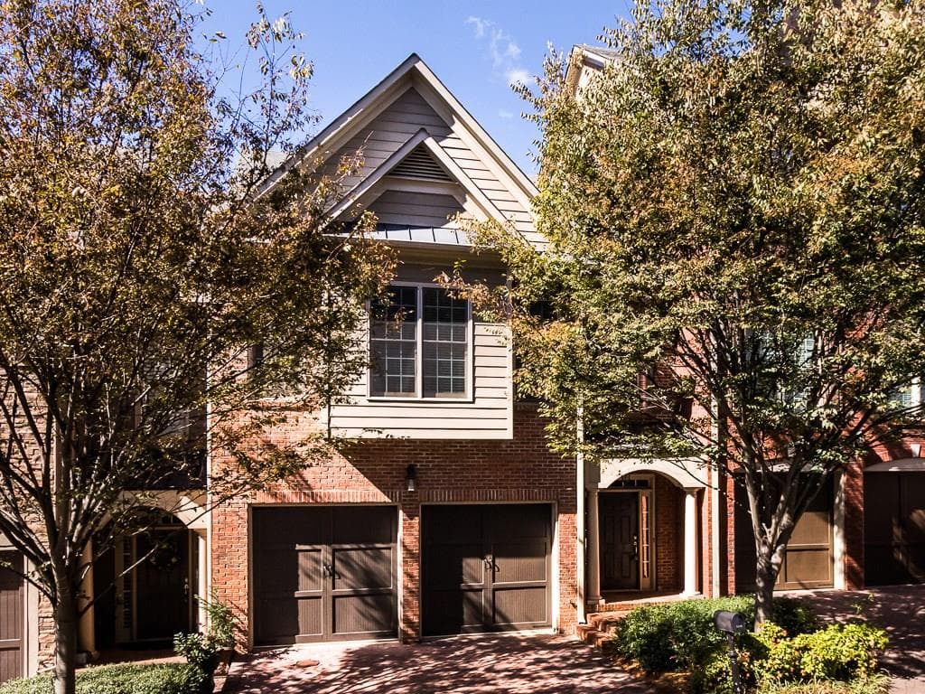 5458 Battery Lane 26, Atlanta, GA 30342 — most recent listing photo