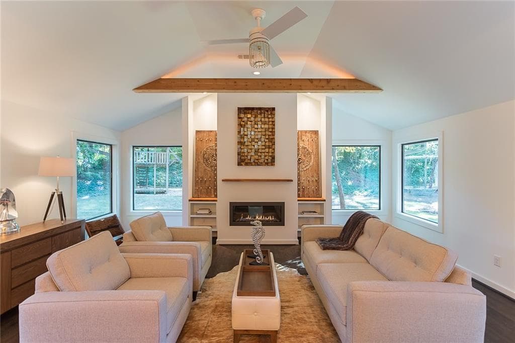 4 bedroom, 2,700 sq ft single family residence sold at 1845 Merrimac Court, Atlanta, GA 30329