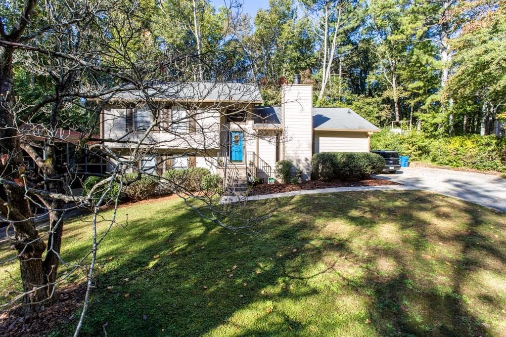 4 bedroom, 2,270 sq ft single family residence sold at 1787 Wingard Drive, Marietta, GA 30062