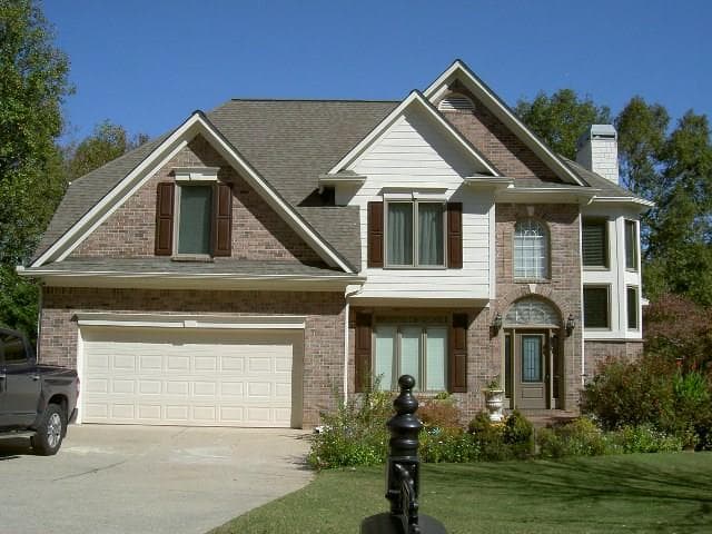 4 bedroom, 2,595 sq ft single family residence sold at 3975 Vista Point Lane, Suwanee, GA 30024