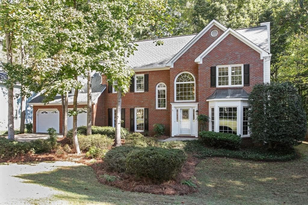 5 bedroom, 3,211 sq ft single family residence sold at 12365 Brookhill Crossing Lane, Alpharetta, GA 30004