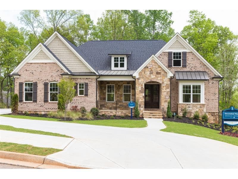 4 bedroom, 3,881 sq ft single family residence sold at 733 Creekside Bend, Alpharetta, GA 30004