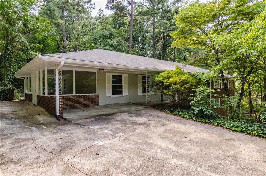 5 bedroom, 2,699 sq ft single family residence sold at 617 Montclair Drive, Smyrna, GA 30082