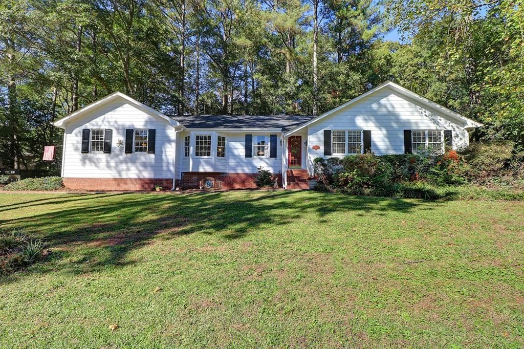 3 bedroom, 1,757 sq ft single family residence sold at 4647 Nantucket Drive, Lilburn, GA 30047