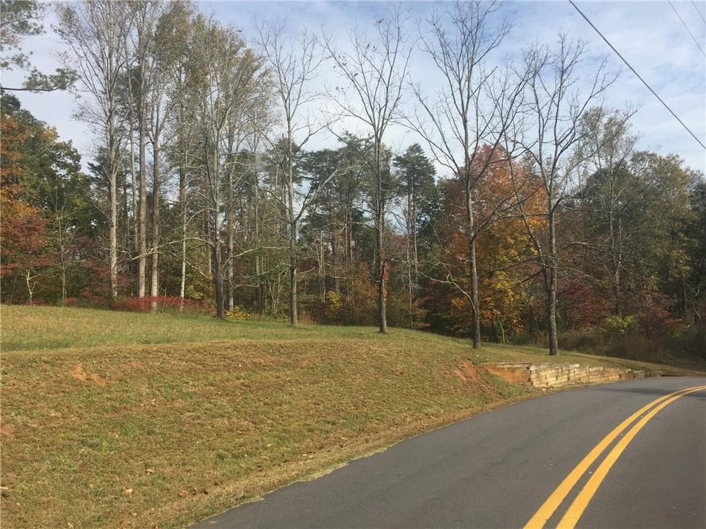 single family residence sold at 00 OAKWOOD Drive, Cumming, GA 30040