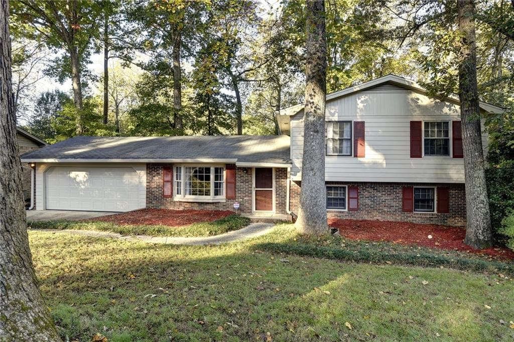 4 bedroom, 1,723 sq ft single family residence sold at 3186 Foxwood Trail, Smyrna, GA 30082