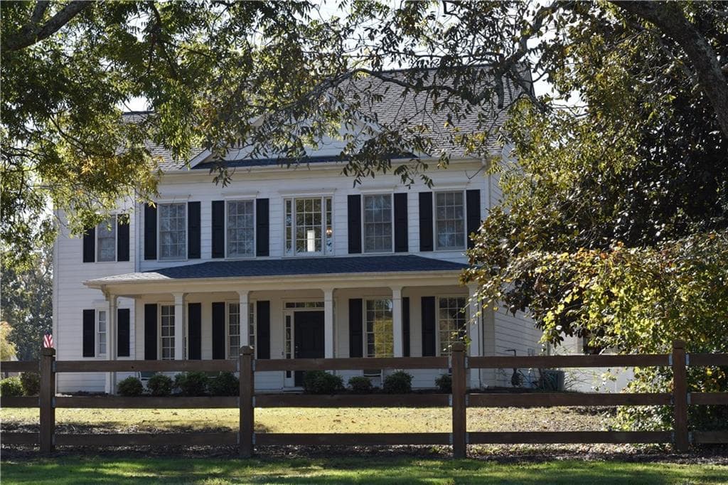 5 bedroom, 3,282 sq ft single family residence sold at 3201 WARREN CREEK Drive, Powder Springs, GA 30127