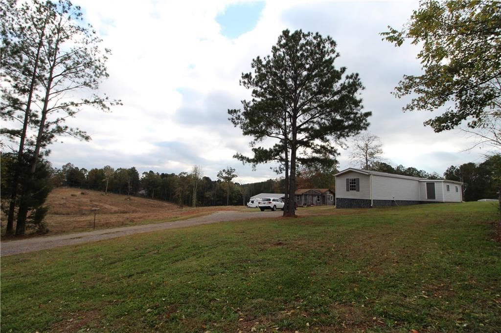 3 bedroom single family residence sold at 351 Bells Ferry Road, White, GA 30184