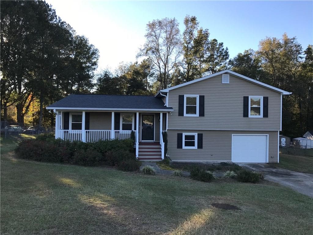 118 River Ridge Drive, Carrollton, GA 30117 — most recent listing photo